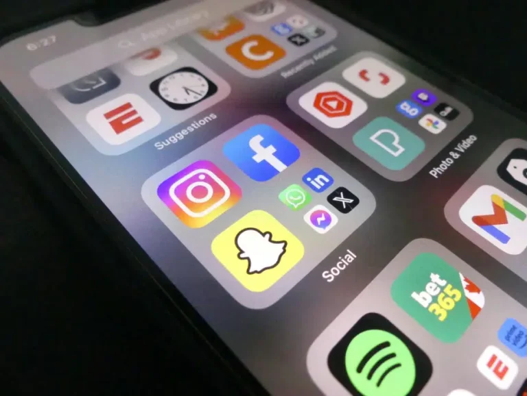 5 Snapchat Tips to Boost Your Visibility