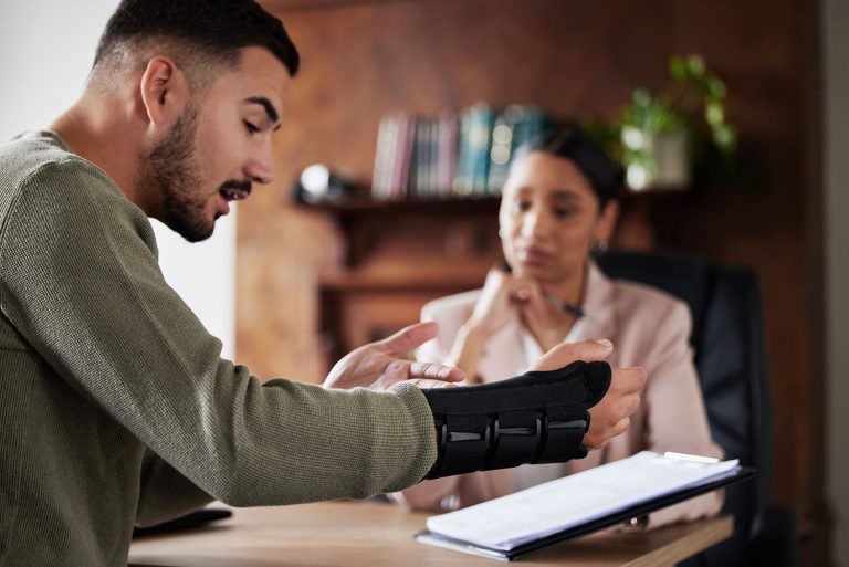 How a Personal Injury Lawyer in Houston Helps You Win Car Accident Cases
