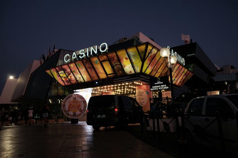 What Makes Online Casinos a Trendy and Modern Form of Entertainment?