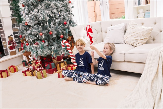 How to Choose the Perfect Funny Christmas Pajamas for the Family?