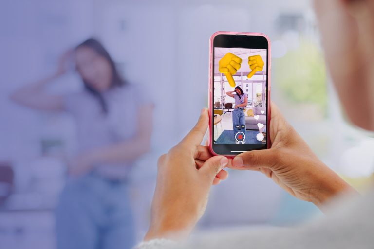 Interactive Features in Social Apps That Change How We Connect